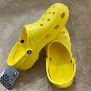 NWT YELLOW CROCS